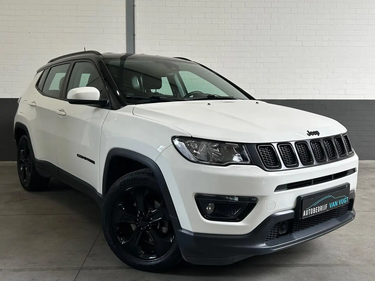 Jeep Compass 1.4 DownTown edition, trekhaak, Apple-Android, pdc Wit - 2