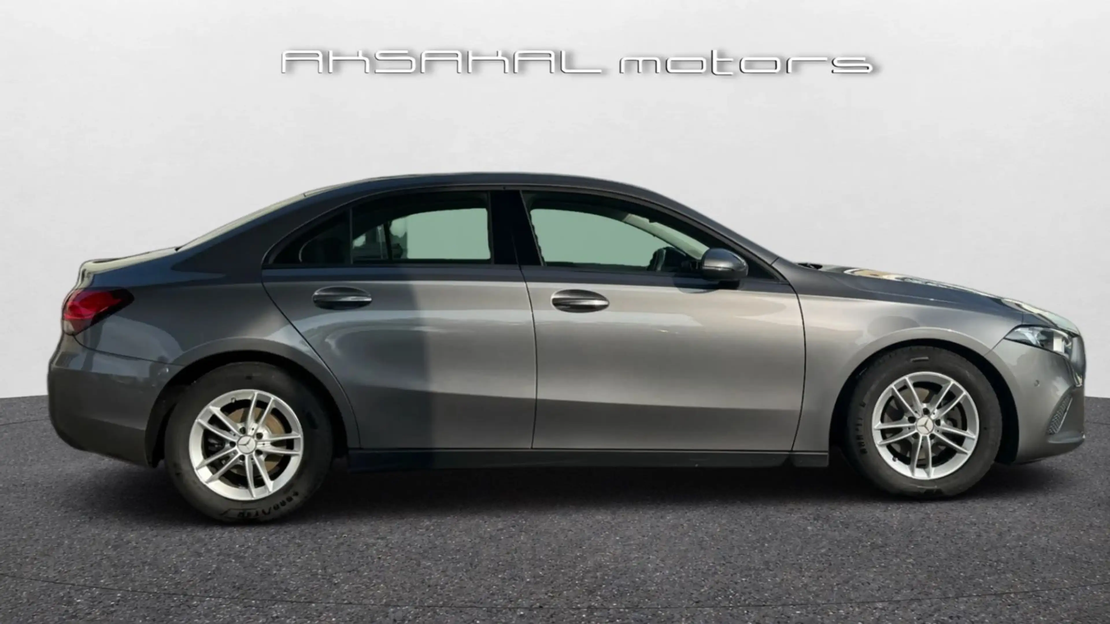 Mercedes-Benz A 180 d*Sedan*7G-DCT*WIDESCREEN*LED*NAVI* — photo 7