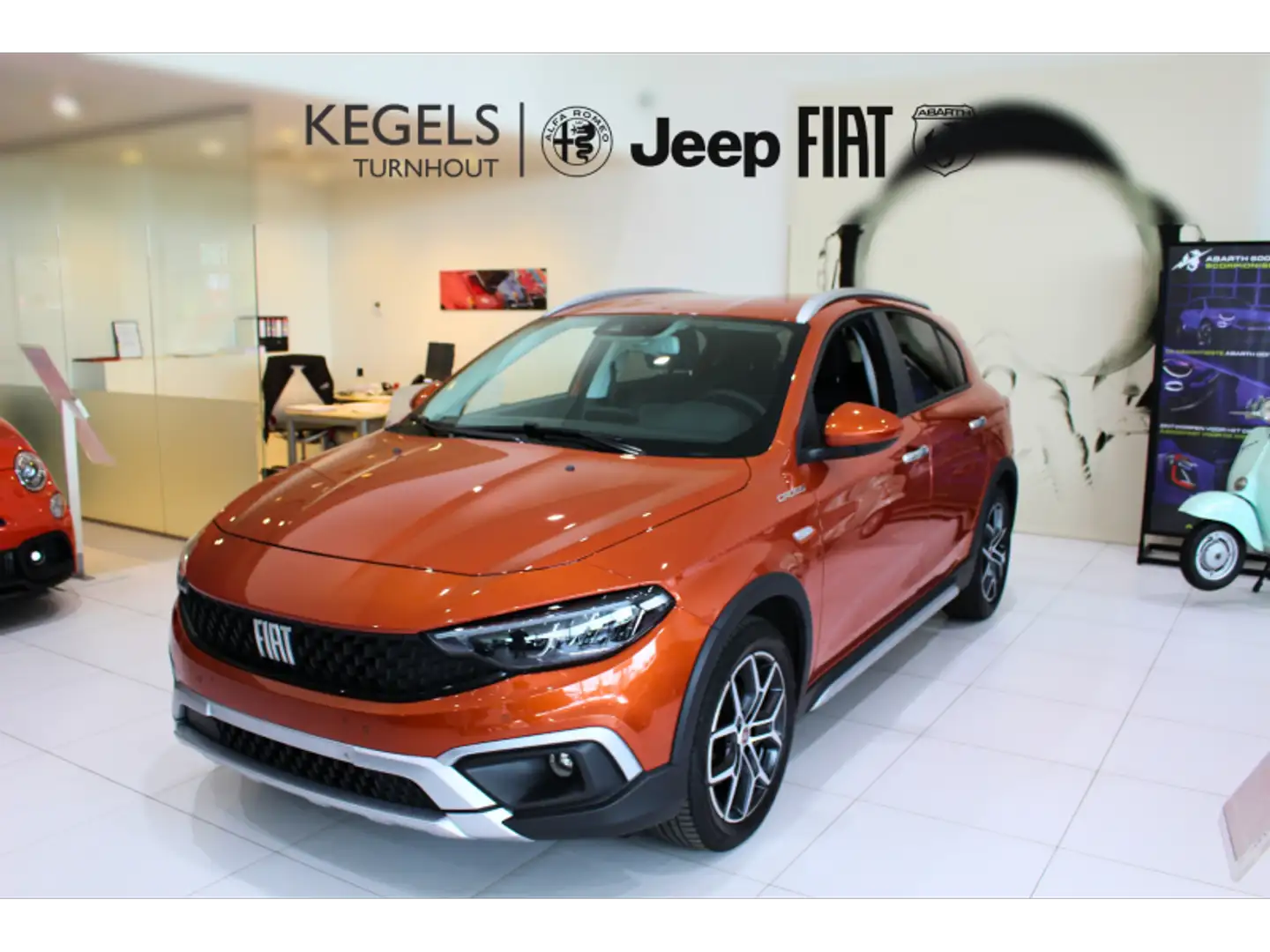 Fiat Tipo HB Cross Orange - 1