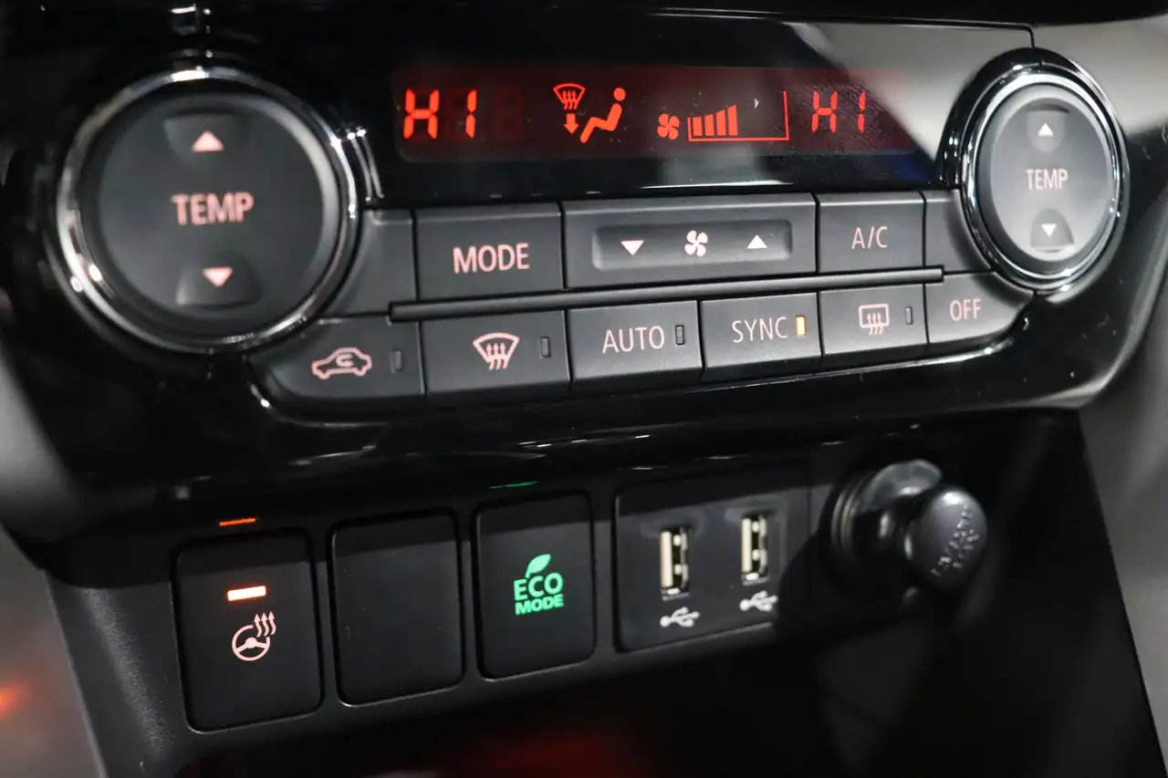 Mitsubishi Eclipse Cross снимка Mitsubishi Eclipse Cross