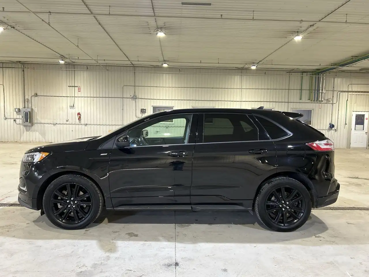 Ford Edge снимка Ford Edge