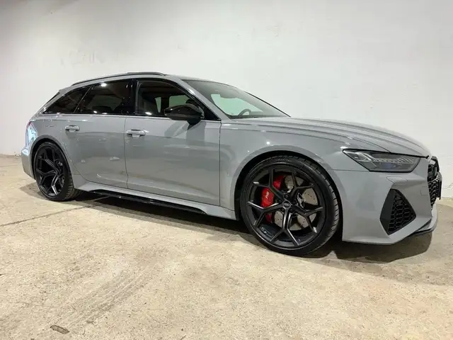 Audi RS6 view 5