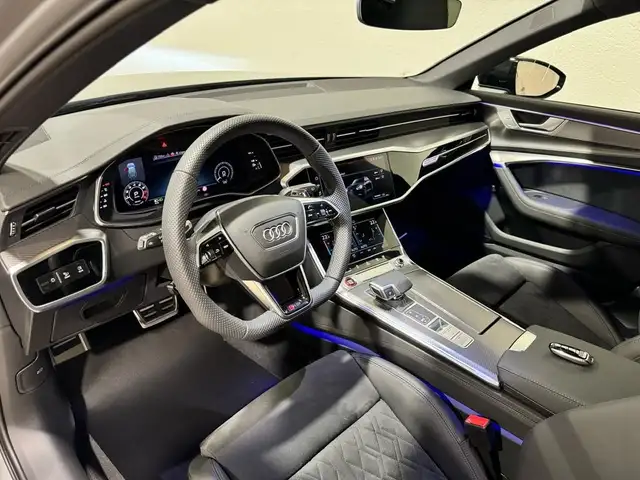 Audi RS6 view 6