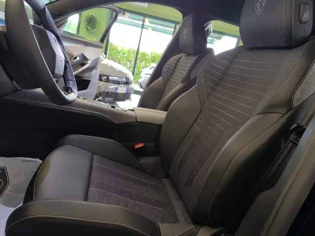 Peugeot 3008 view 15