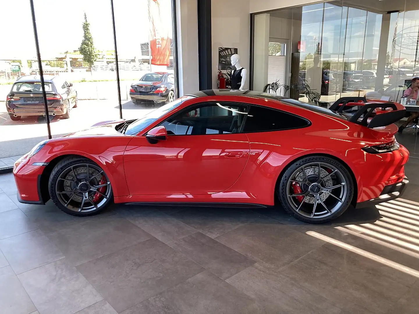 Porsche 911 Carrera Coupe GT3 PDK Rot - 2