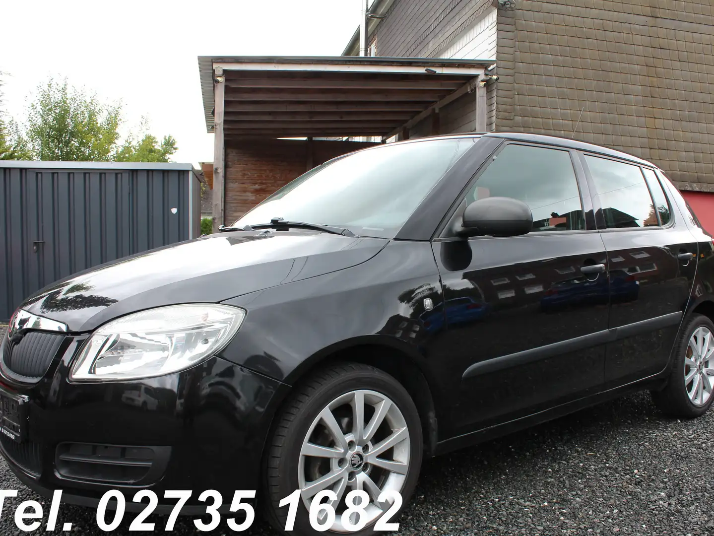 Skoda Fabia 1.2 HTP Zwart - 1