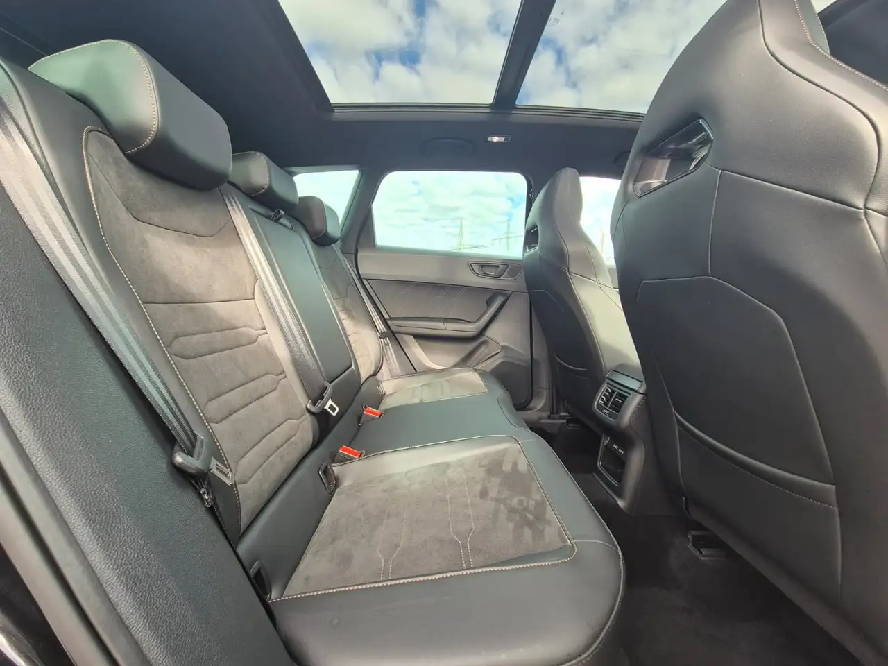 Cupra Ateca 1.5 TSI DSG PANO*DINAMICA*ACC*KAM*AHK*19", миниатюра 17