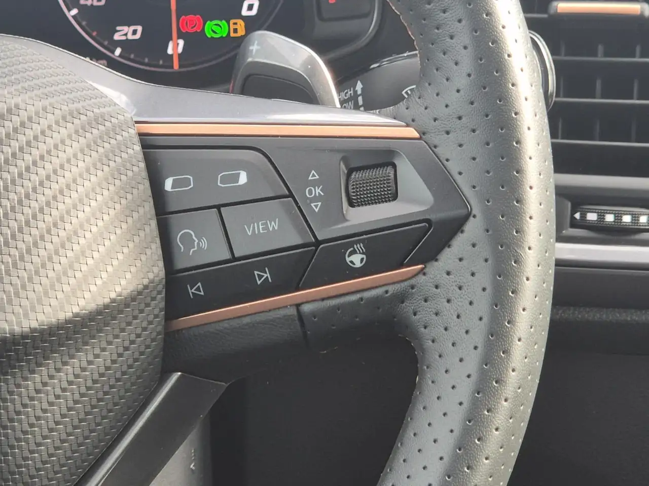Cupra Ateca 1.5 TSI DSG PANO*DINAMICA*ACC*KAM*AHK*19", миниатюра 24