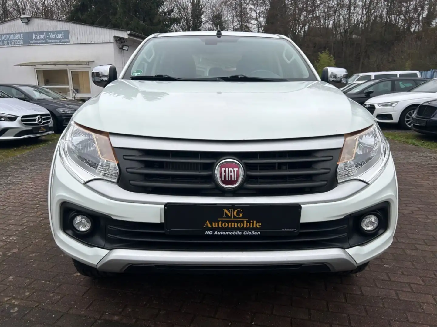 Fiat Fullback Double Cab LX Plus *AHK* Weiß - 2