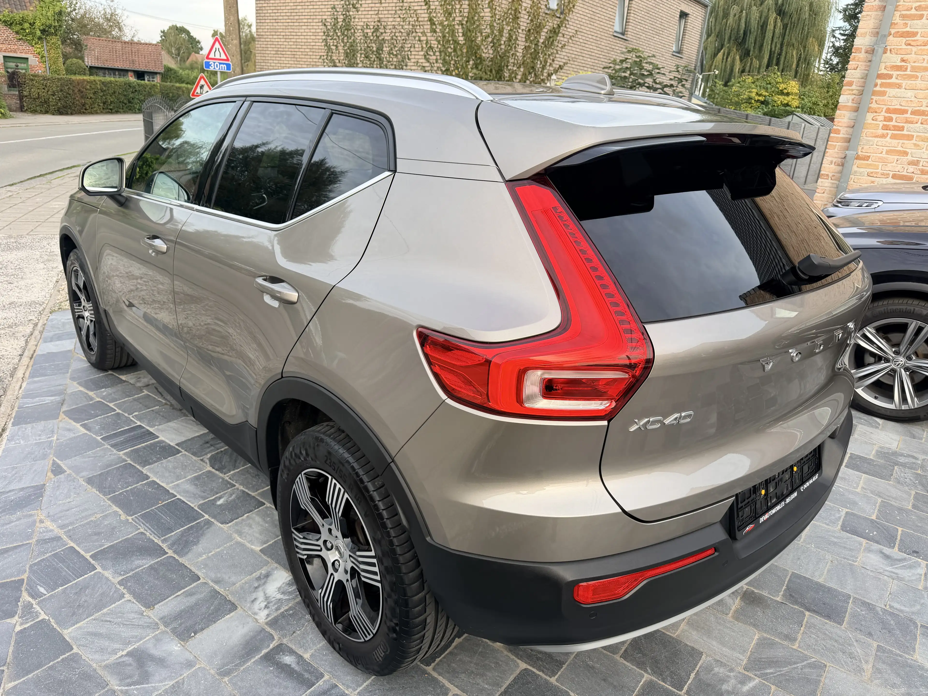 Volvo XC40 XC40 1.5 T2*TOIT PANO*etc*GARANTIE 12M* — photo 5