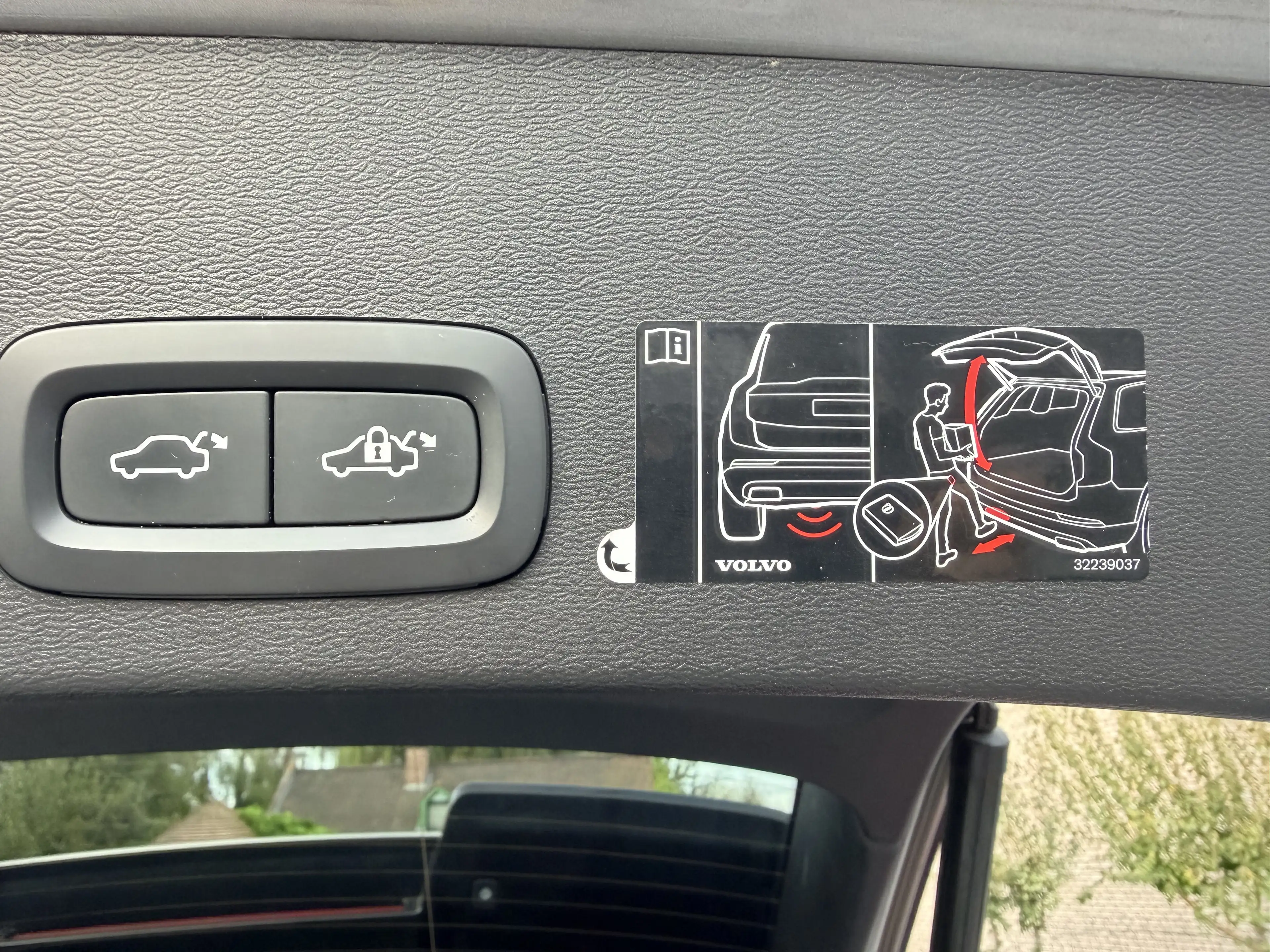 Volvo XC40 XC40 1.5 T2*TOIT PANO*etc*GARANTIE 12M* — photo 12
