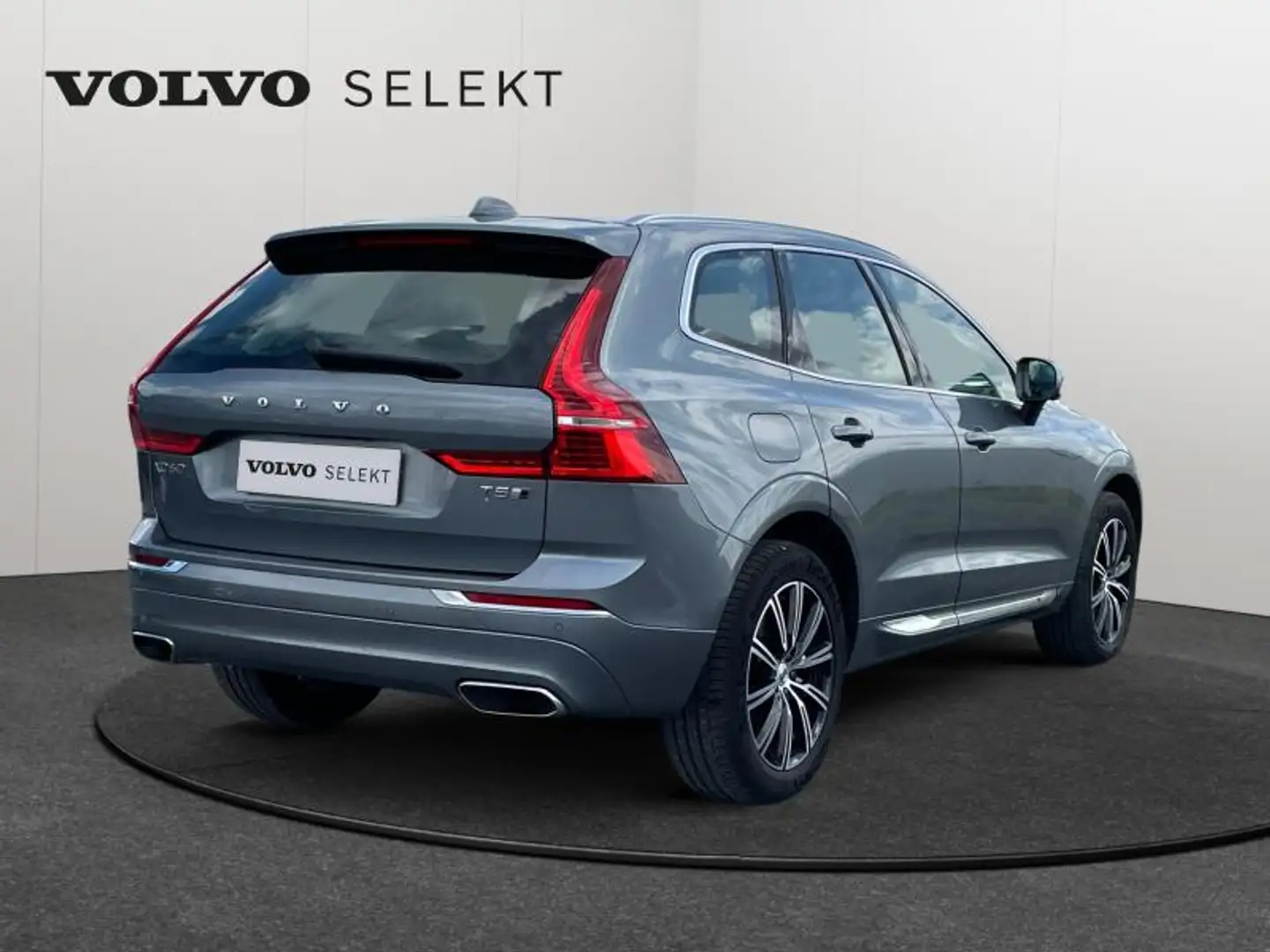 Volvo XC60 T5 AWD Inscription / Essence Gris - 2