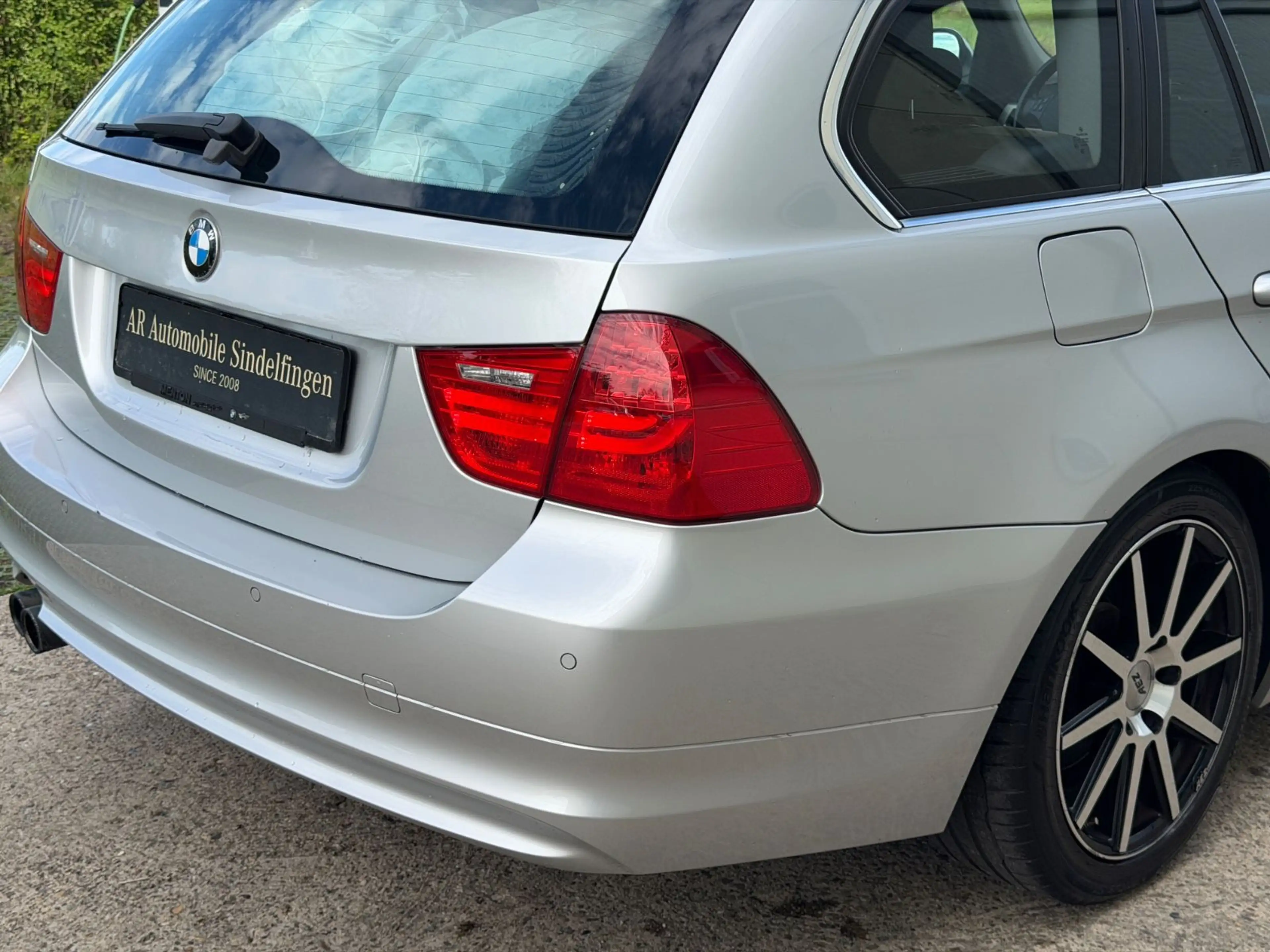 BMW 325 i Touring AUT*XEN*AHK*2.HAND*NAVI* — photo 7