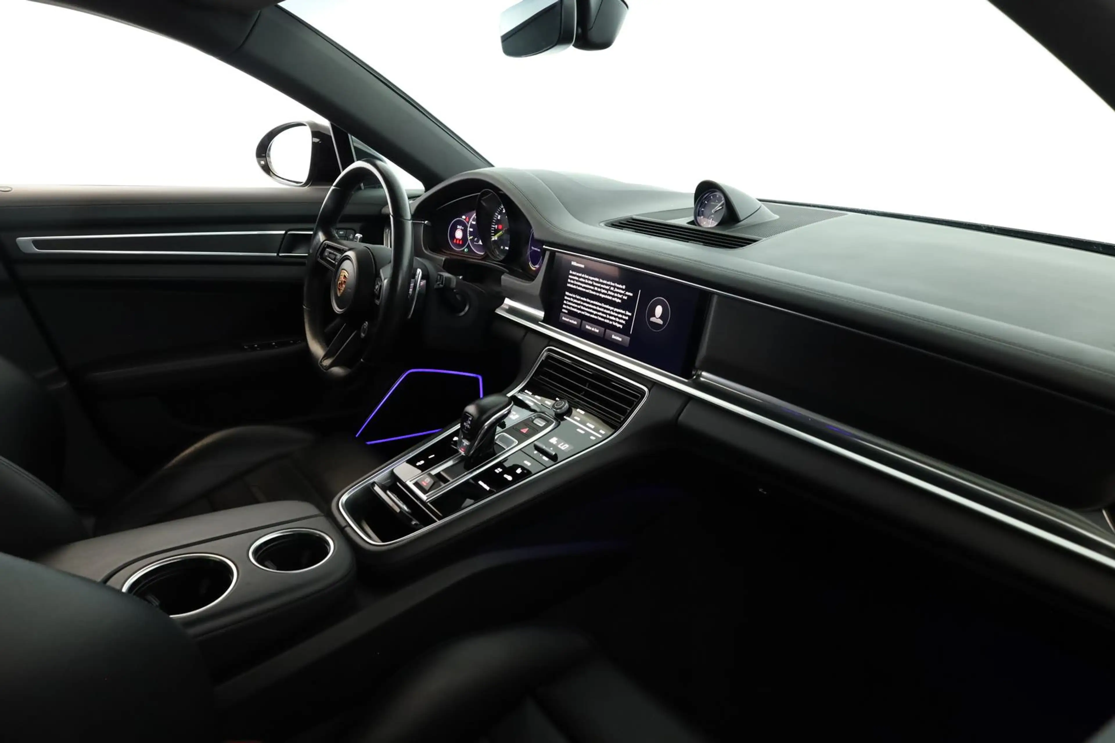Porsche Panamera 4 E-Hybrid Platinum Edition Inno HUD 21 — photo 12