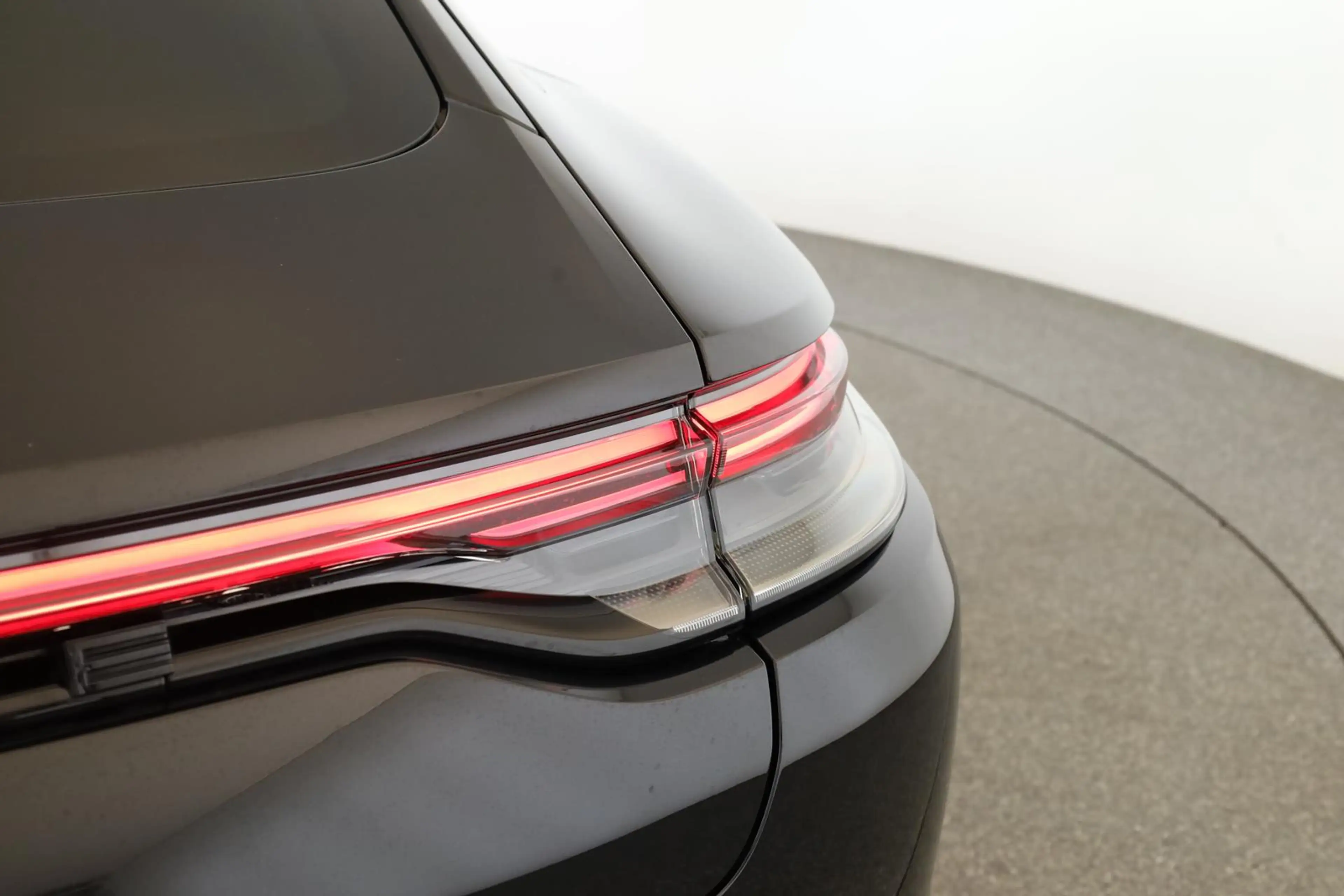 Porsche Panamera 4 E-Hybrid Platinum Edition Inno HUD 21 — photo 11