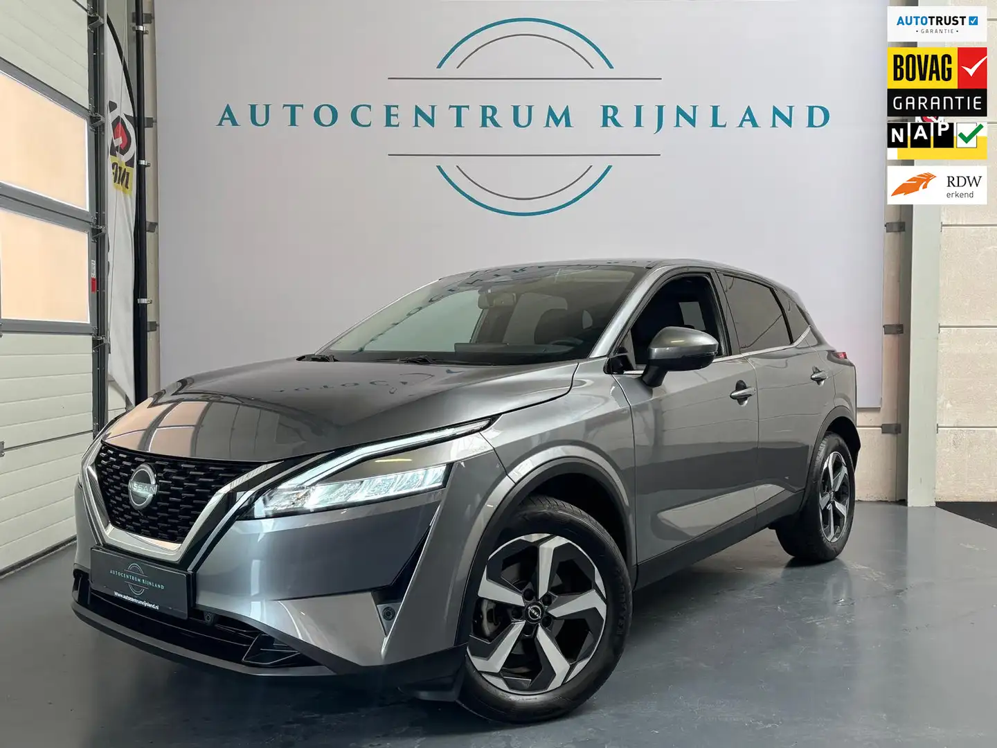 Nissan Qashqai 1.3 MHEV Xtronic Acenta Grijs - 1