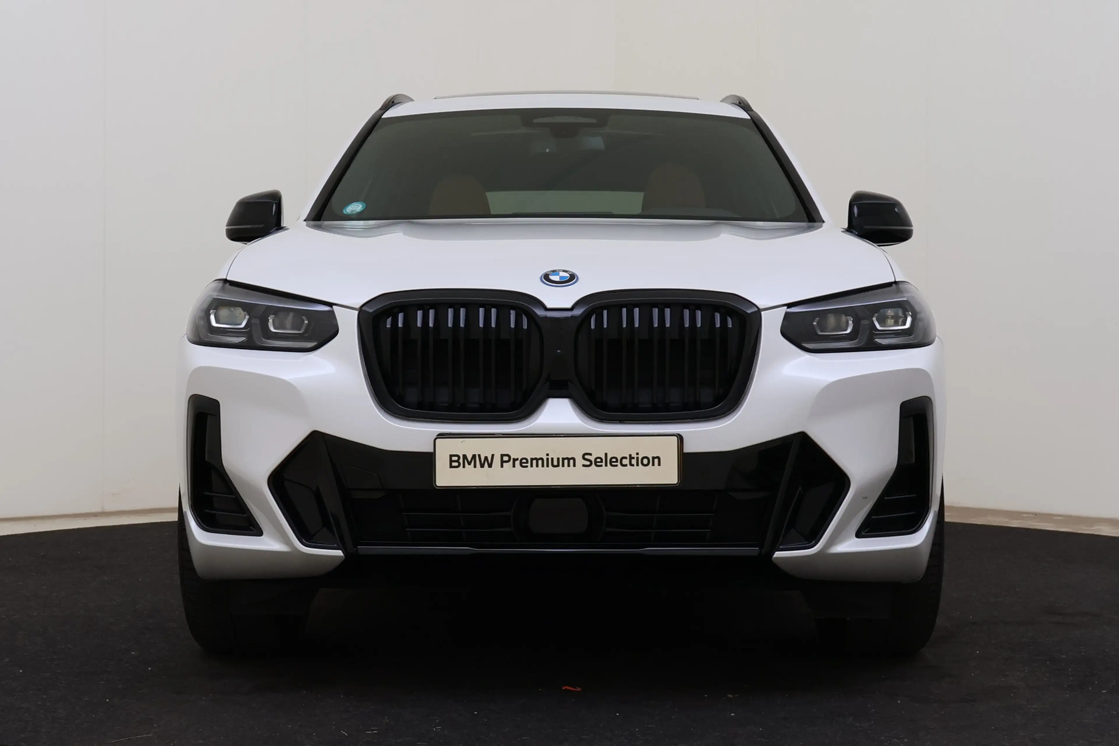 BMW iX3 Executive / Sportstoelen / Adaptieve LED / Achteru — photo 4