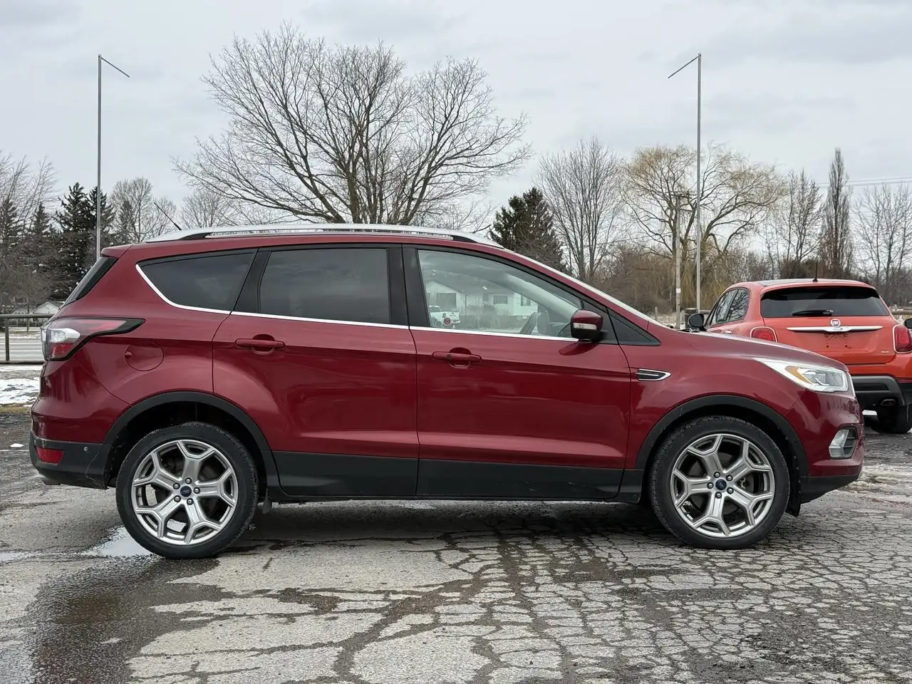 Ford Escape снимка Ford Escape