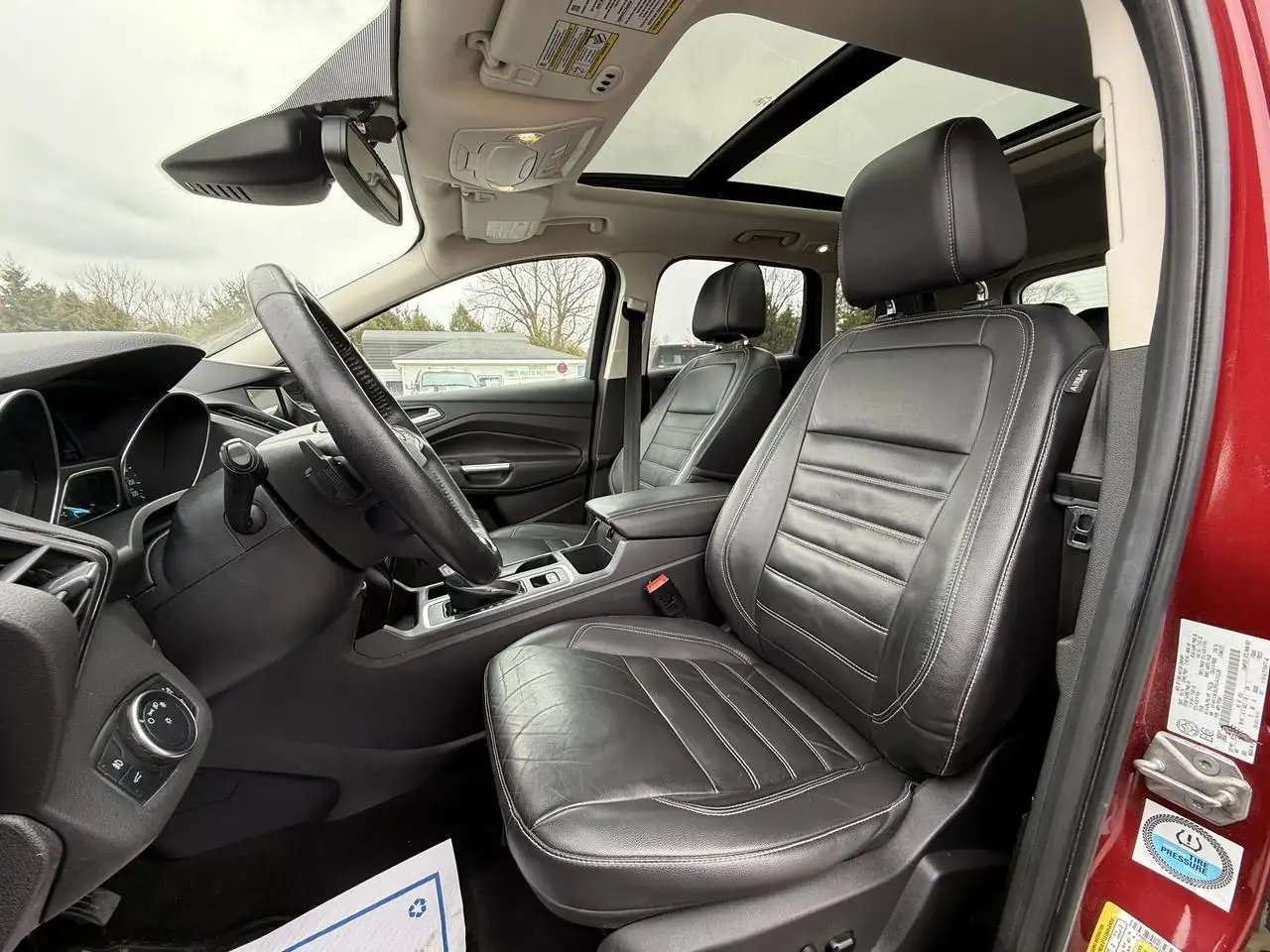 Ford Escape снимка Ford Escape