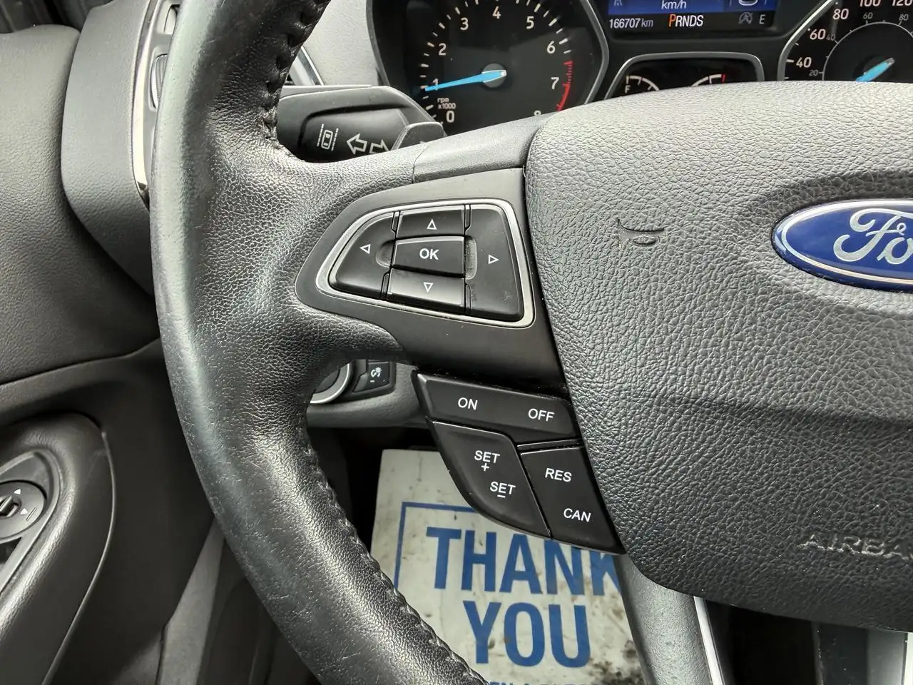 Ford Escape снимка Ford Escape