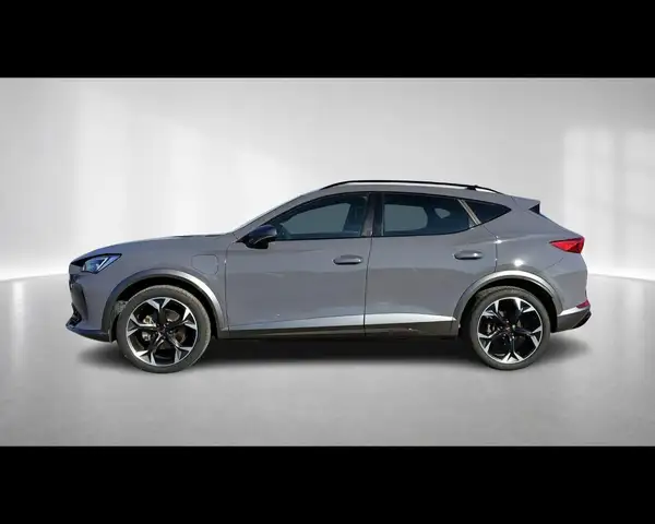 Cupra Formentor view 3