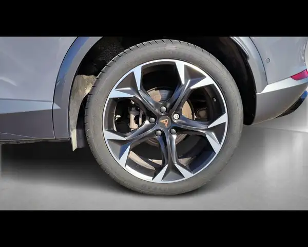 Cupra Formentor view 9
