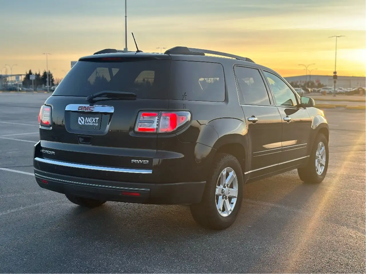 GMC Acadia снимка GMC Acadia