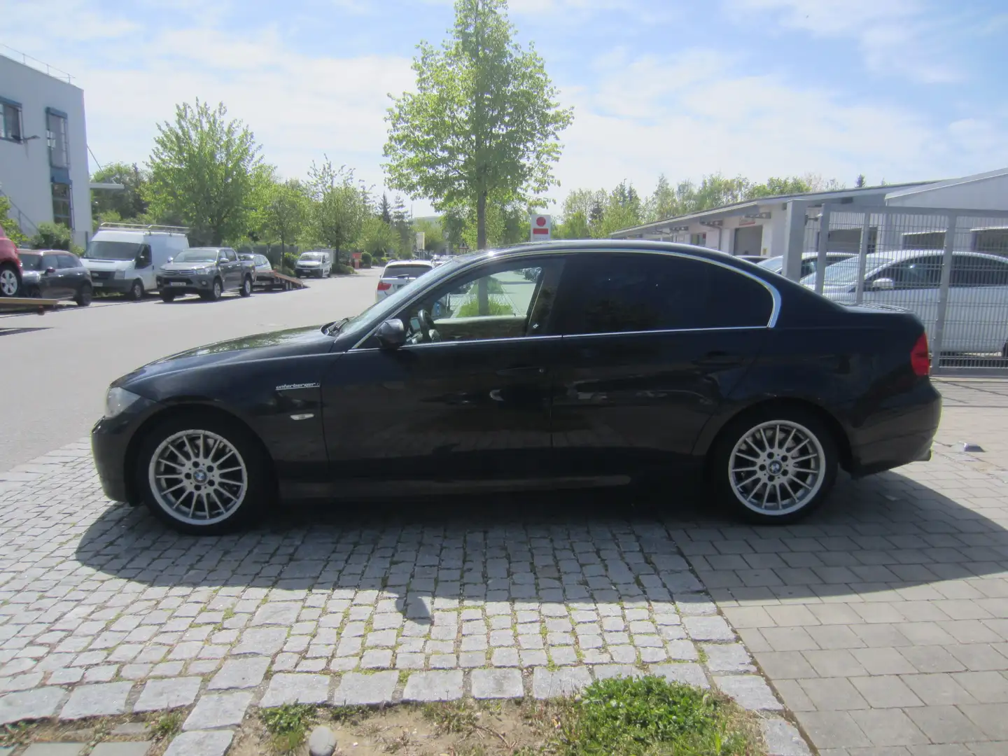 BMW 330 330i-Automatik- Negro - 1