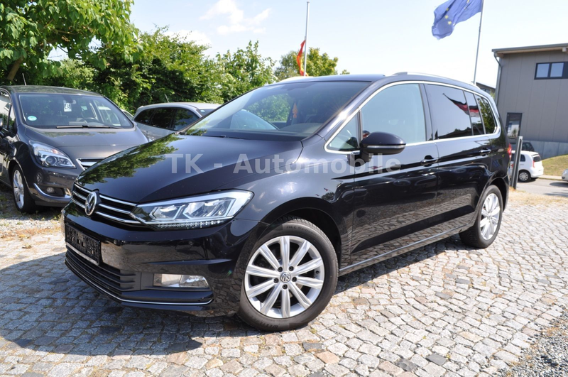 Volkswagen Touran Highline BMT /ACC/MASSAGE/S-HEFT/LED/PDC