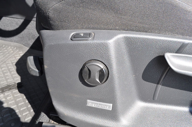 Volkswagen Touran Highline BMT /ACC/MASSAGE/S-HEFT/LED/PDC — photo 16