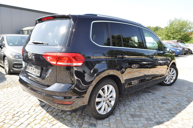 Volkswagen Touran Highline BMT /ACC/MASSAGE/S-HEFT/LED/PDC — photo 4