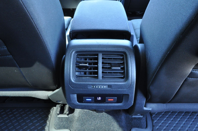 Volkswagen Touran Highline BMT /ACC/MASSAGE/S-HEFT/LED/PDC — photo 15