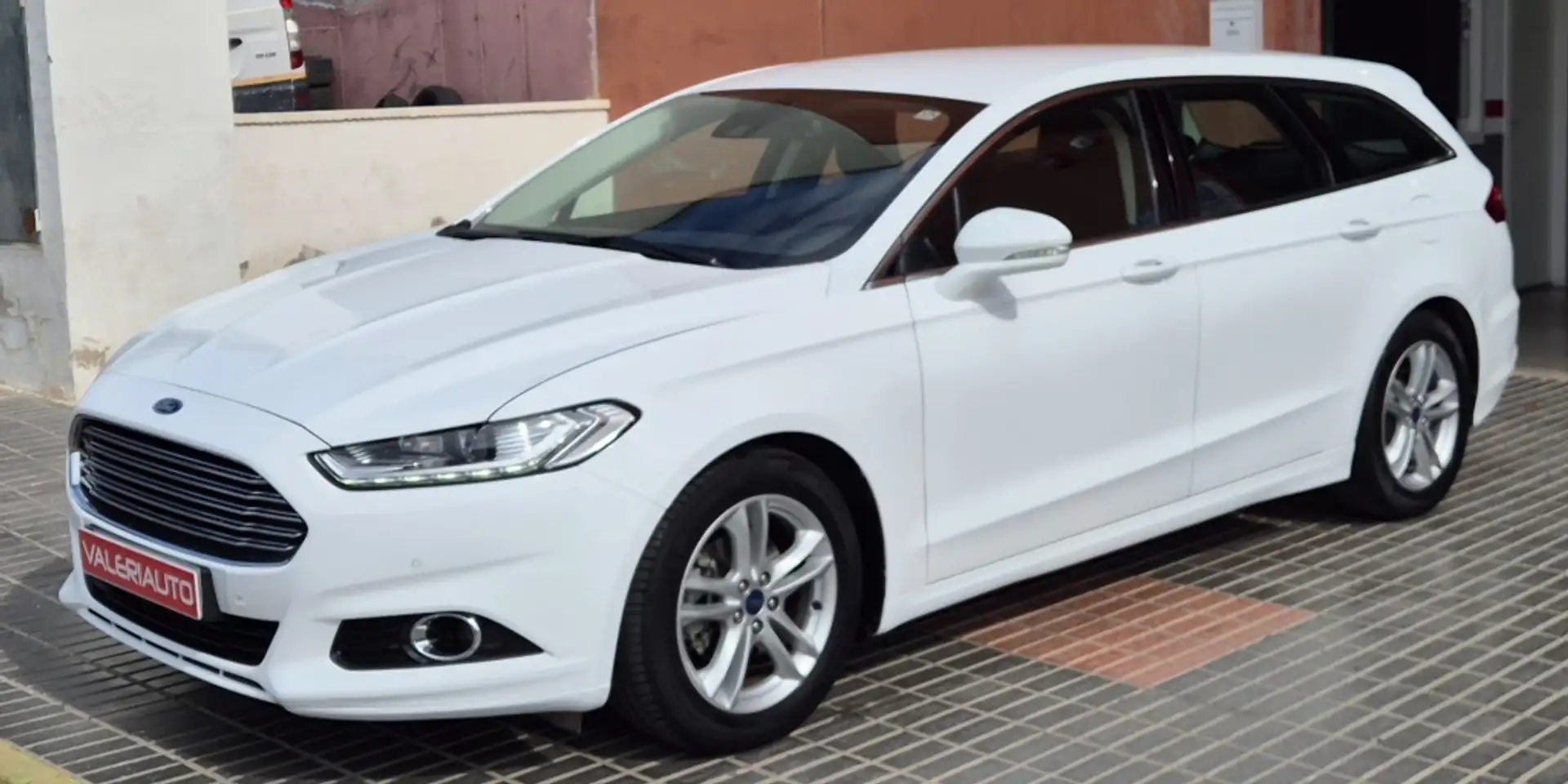 Ford Mondeo 1.5 EcoBoost Titanium Aut. 160 Blanc - 1