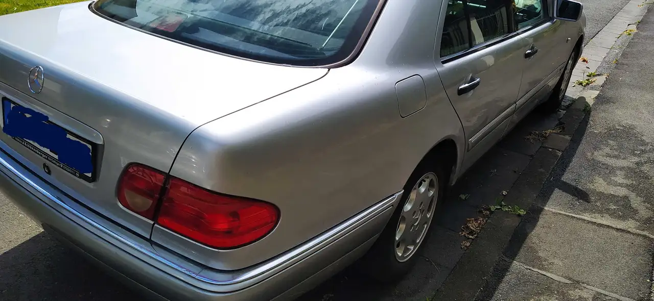 Mercedes-Benz E 200 Elegance, foto 5