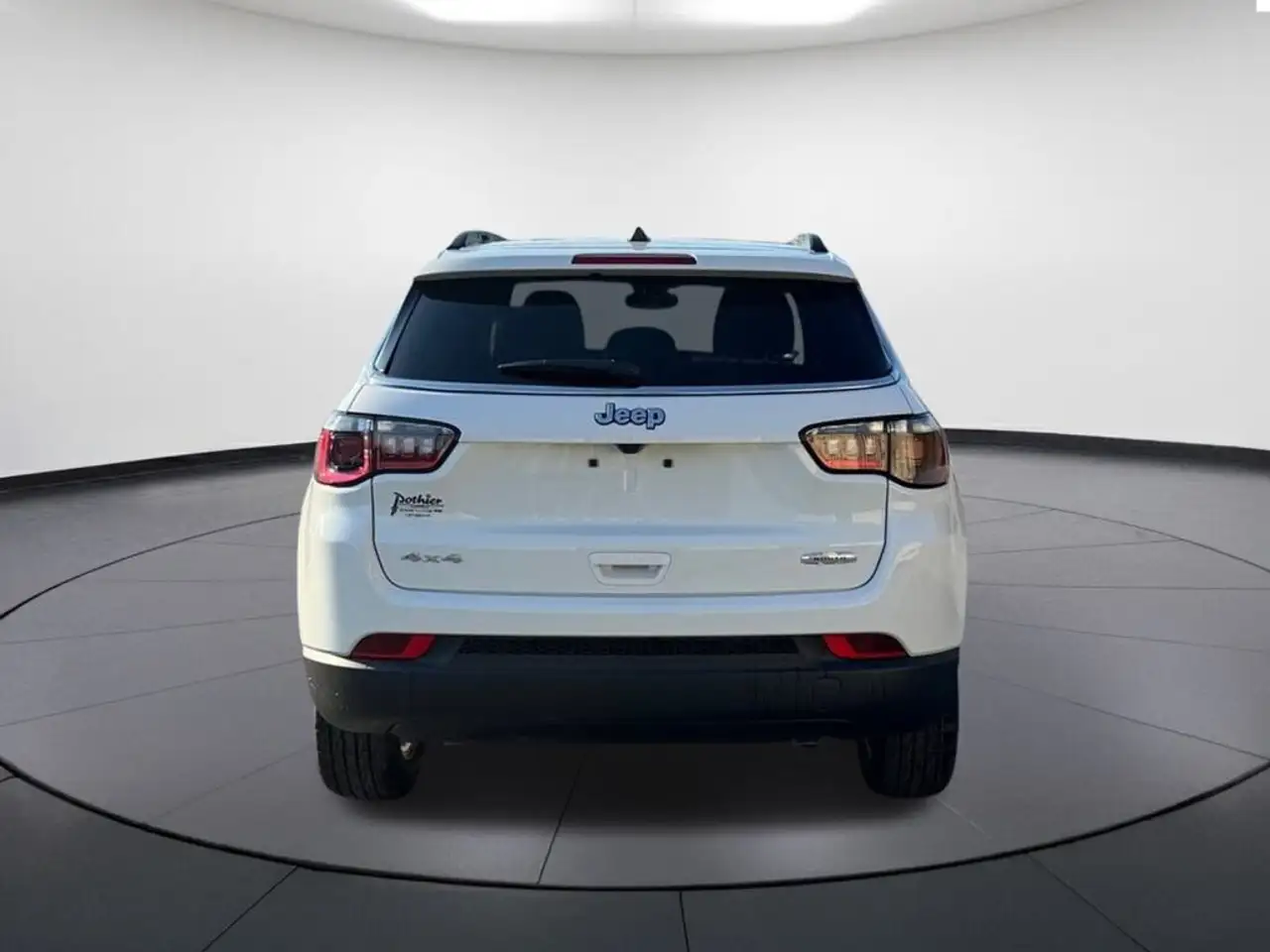 Jeep Compass снимка Jeep Compass