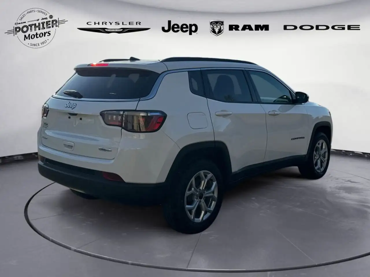 Jeep Compass снимка Jeep Compass
