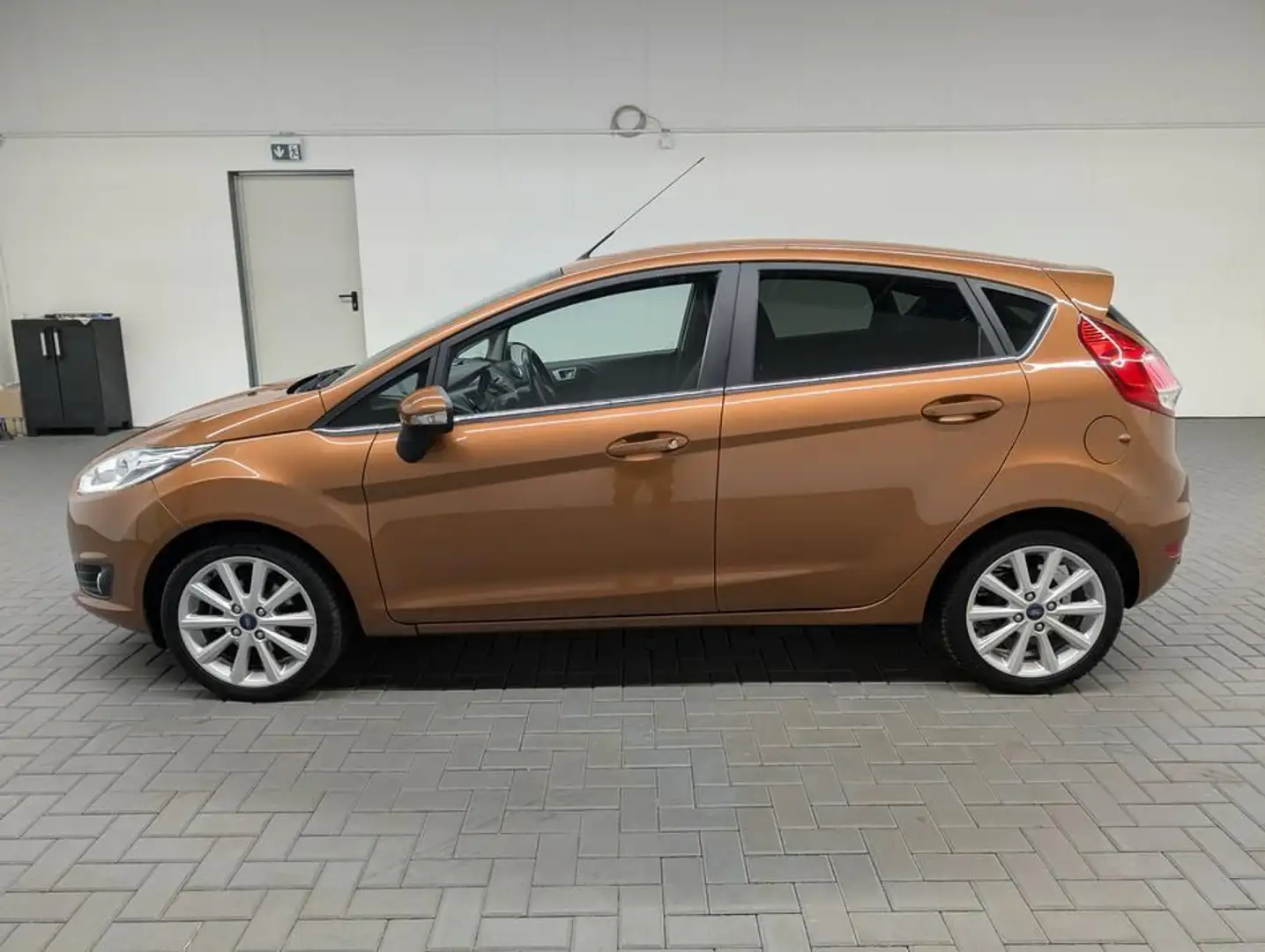 Ford Fiesta Titanium Klimaautom./SHZ/PDC/16"LM Braun - 2