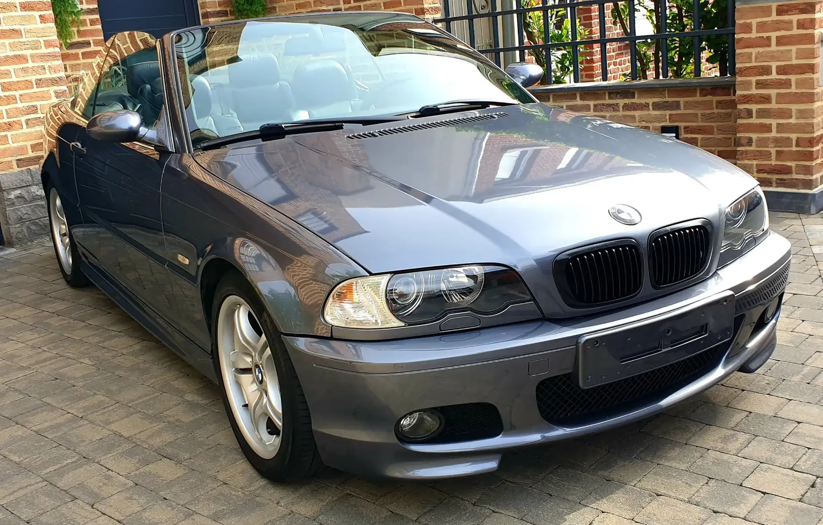 BMW 330 CiA - 2