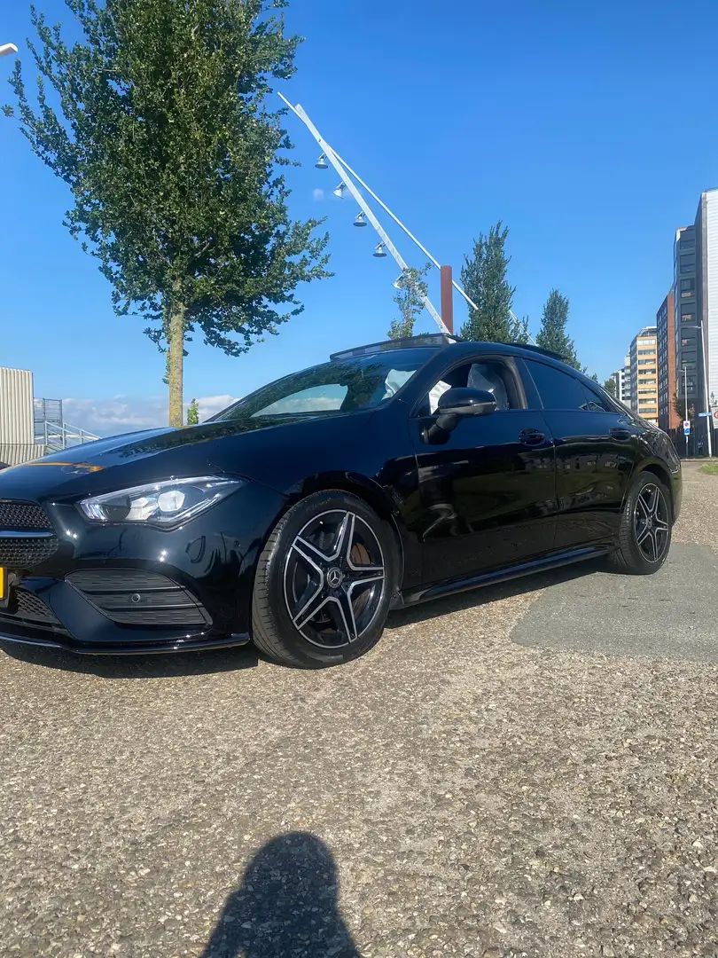 Mercedes-Benz CLA 200 Zwart - 1