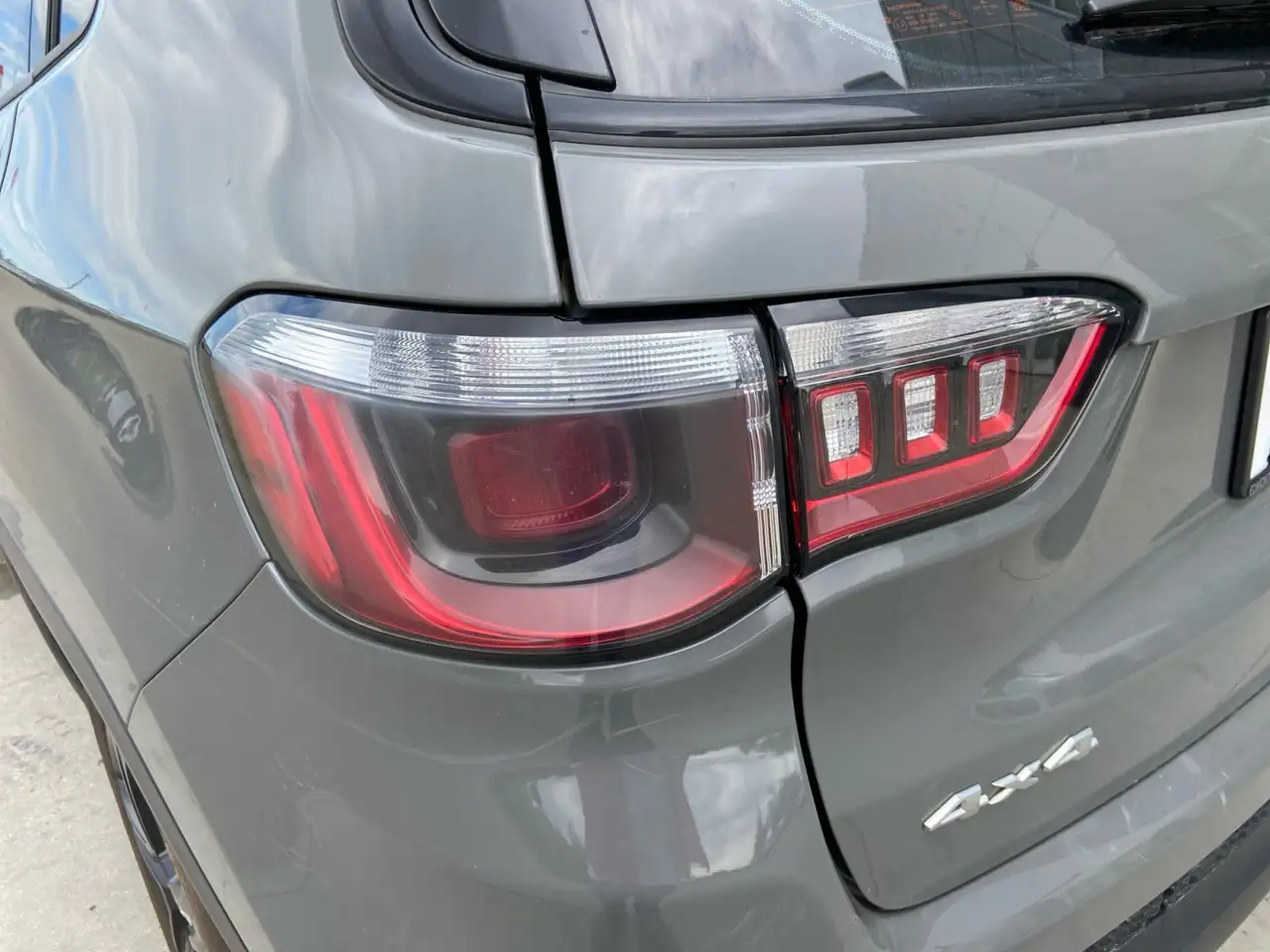 Jeep Compass снимка Jeep Compass