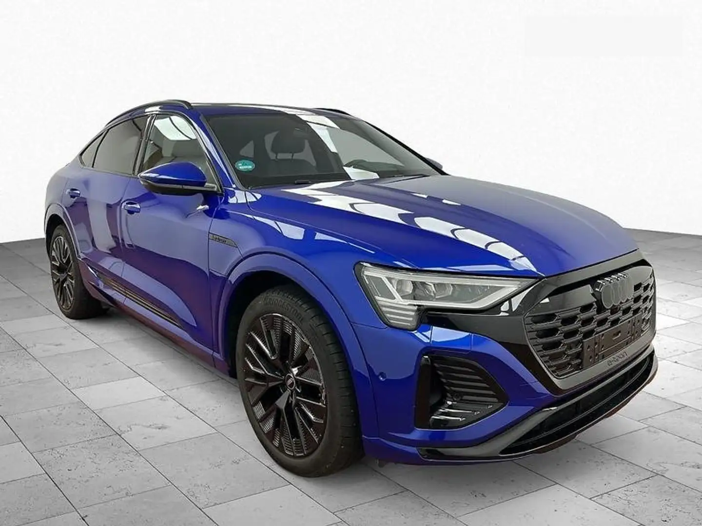 Audi Q8 e-tron Sportback 55 quattro/ACC/Pano/Luft Kék - 2