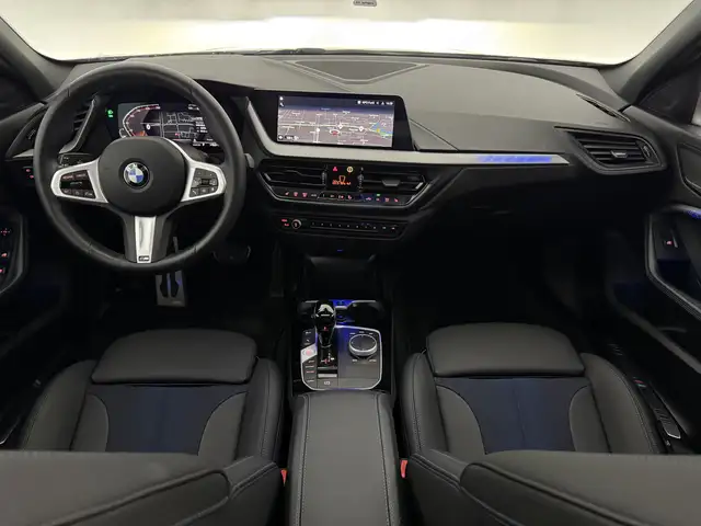 BMW 1 Series view 2