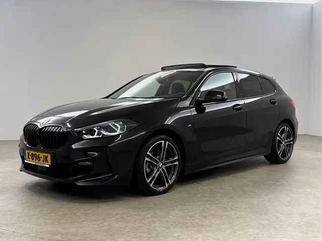 BMW 1 Series view 7