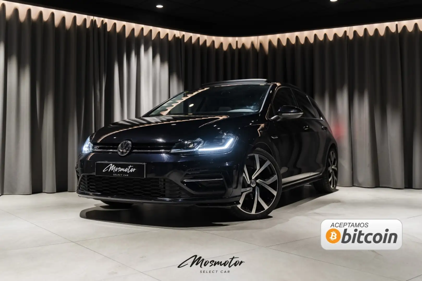 Volkswagen Golf 2.0TDI R-Line 110kW Negro - 1