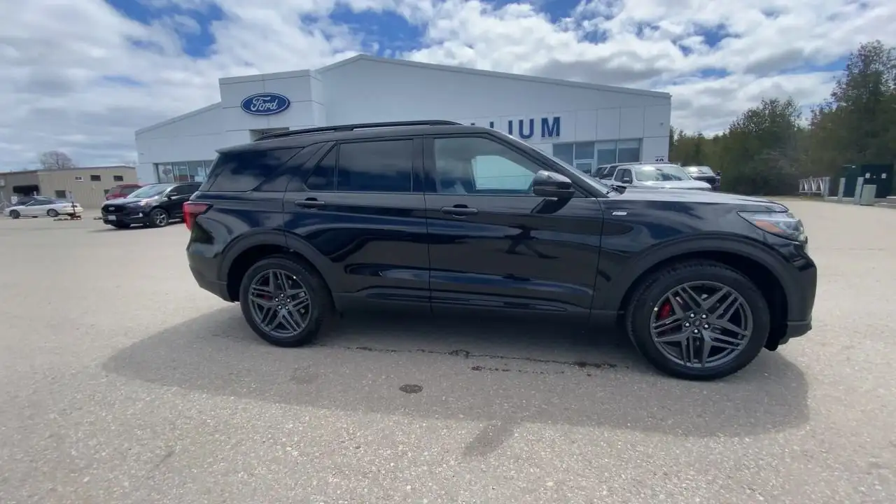 Ford Explorer снимка Ford Explorer