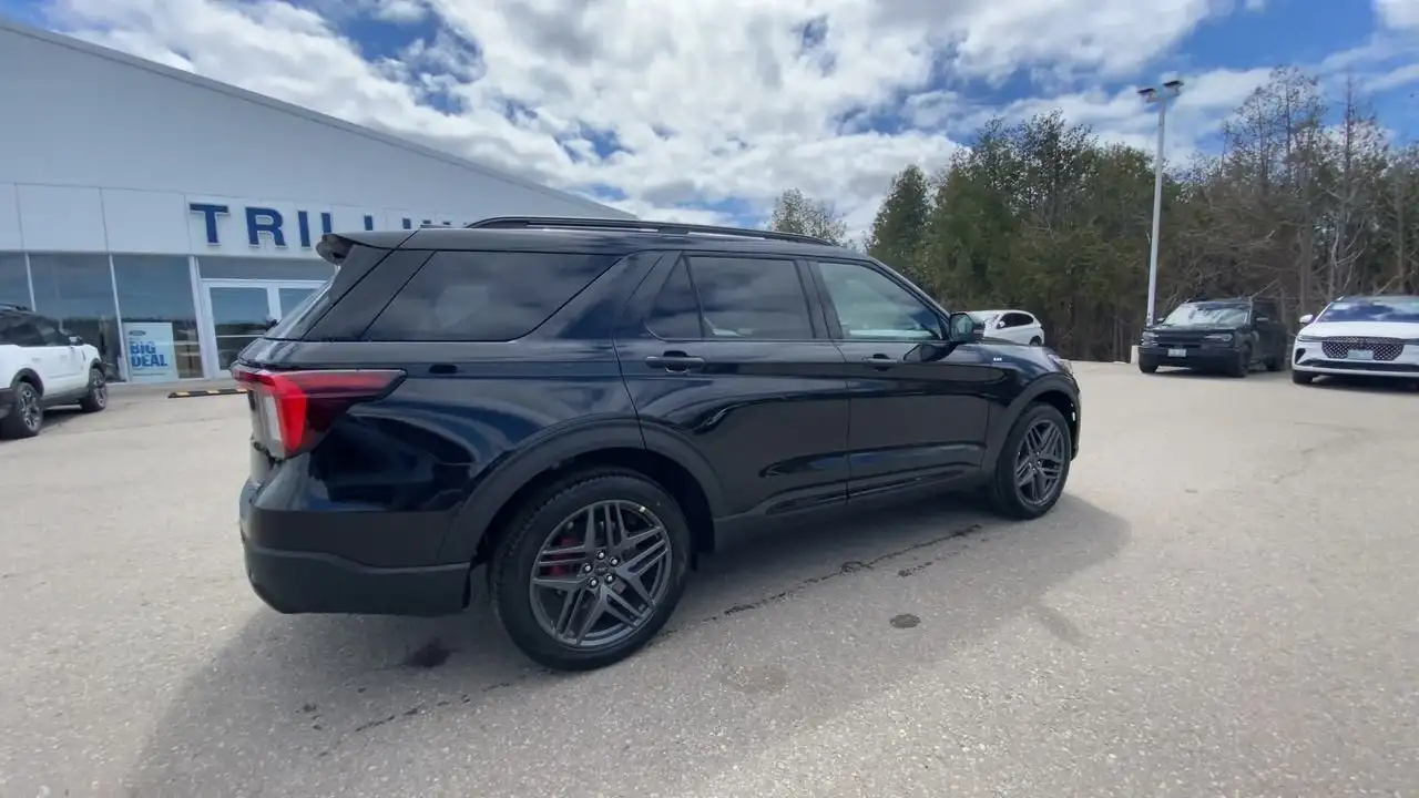 Ford Explorer снимка Ford Explorer