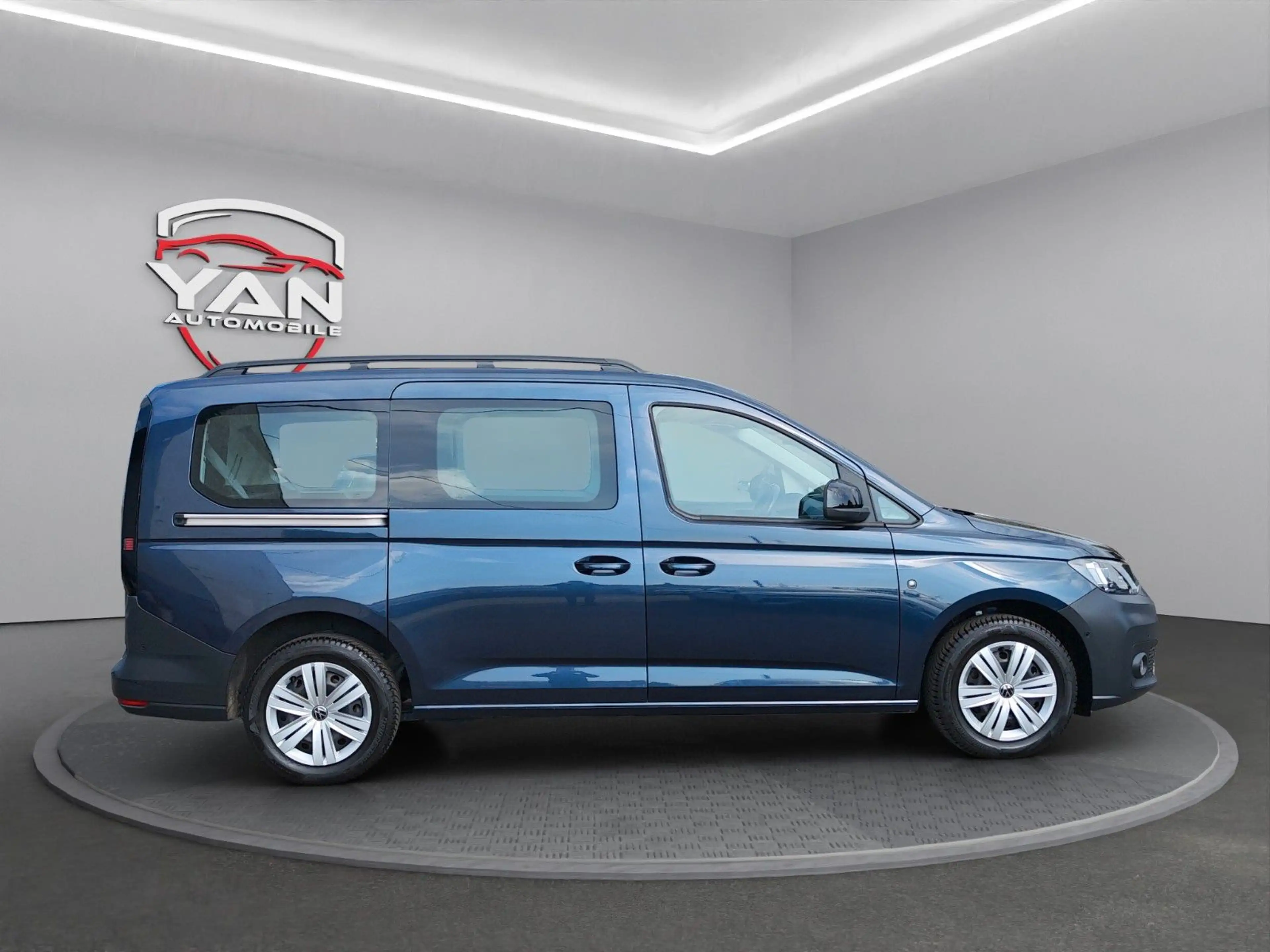 Volkswagen Caddy *7Sitzer*Abstandstempomat*AHK* — photo 5