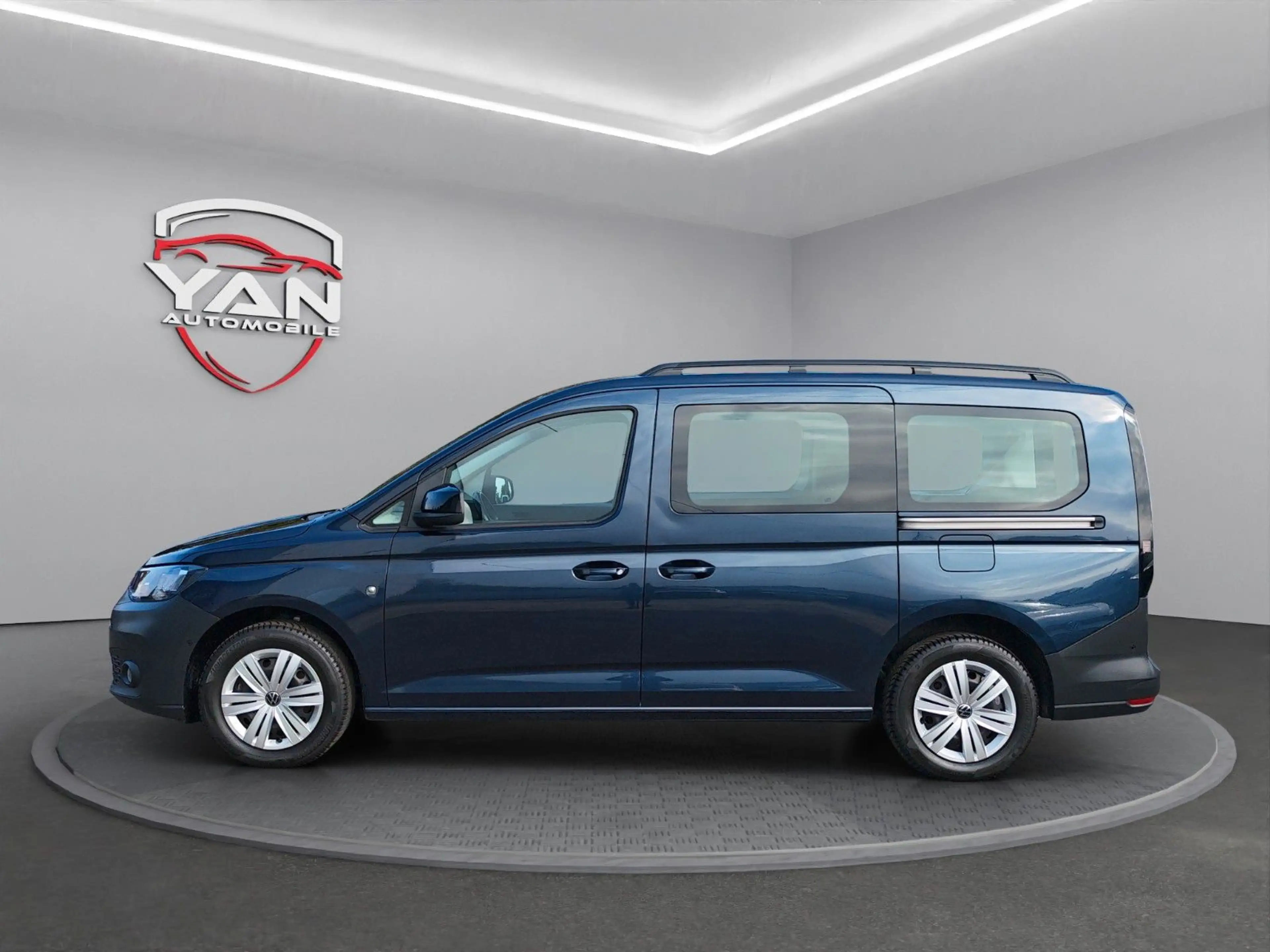 Volkswagen Caddy *7Sitzer*Abstandstempomat*AHK* — photo 9