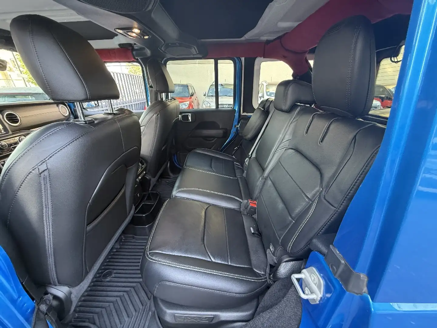Jeep Wrangler Unlimited 4xe 2.0 l T 380 ch PHEV 4x4 Overland - 2