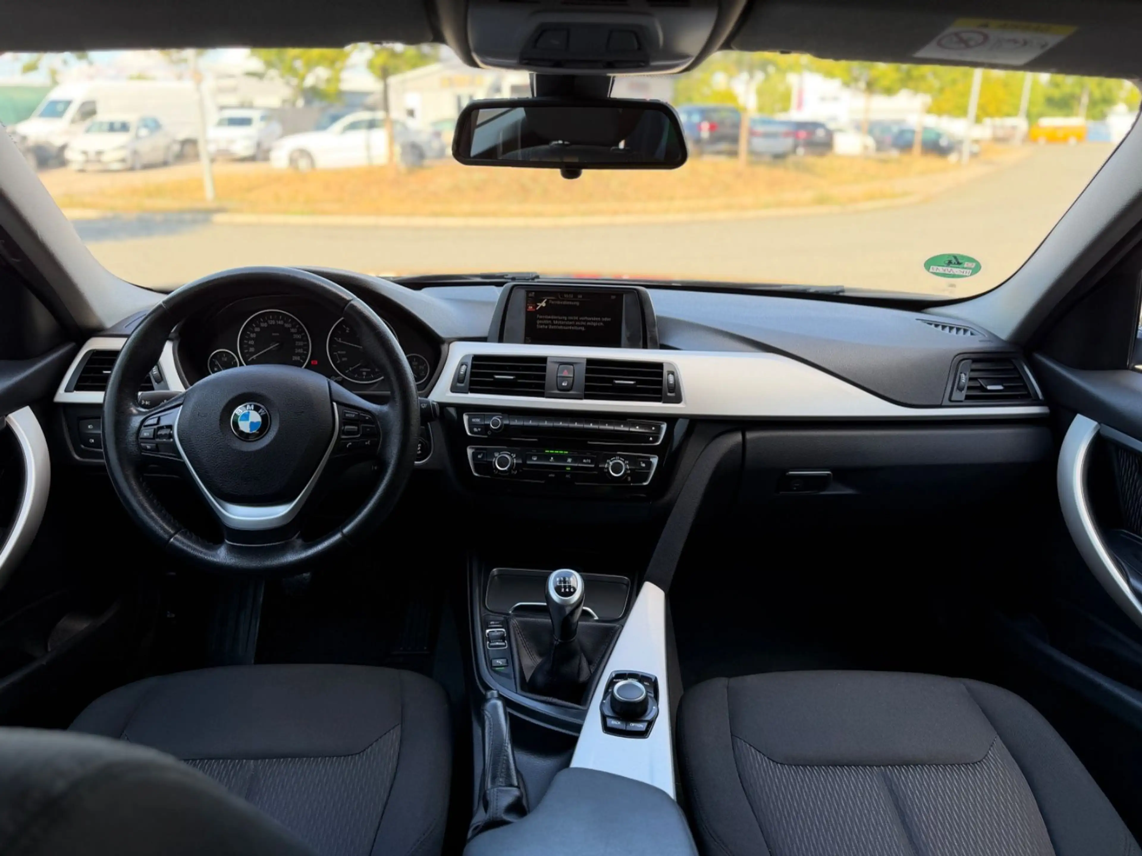 BMW 318 3 Touring 318 i Advantage*LED*TÜVNEU* — photo 11